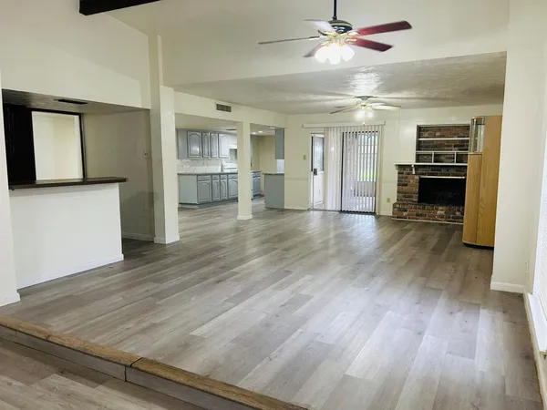 $2,200 | 16902 Castle Fraser Drive, Houston, TX 77084