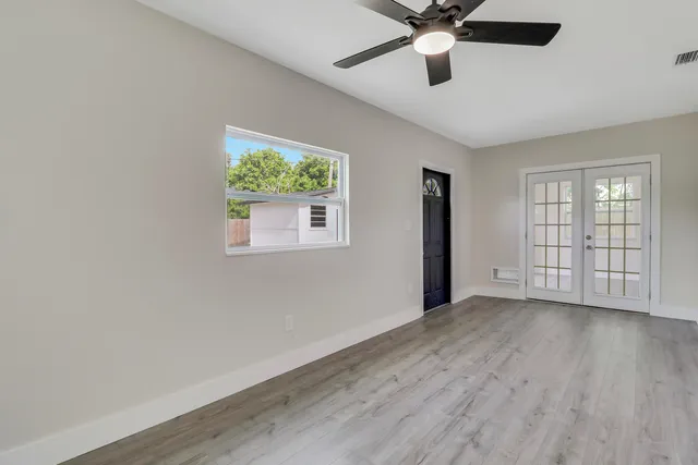 $434,500 | 7309 Southeast Hobe Terrace, Hobe Sound, FL 33455