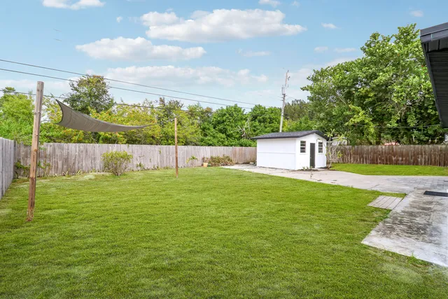 $434,500 | 7309 Southeast Hobe Terrace, Hobe Sound, FL 33455