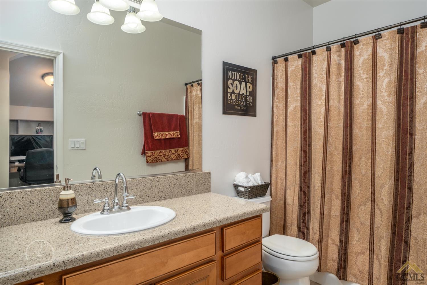 3213 Crescent Ridge Street Bakersfield, CA 93313 - Photo 20 of 27 Gallery Image 20