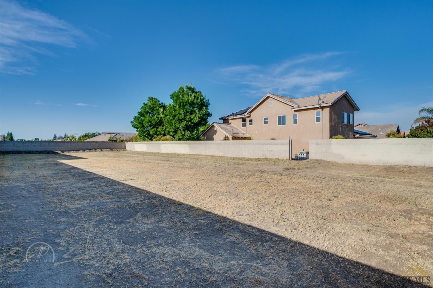 3213 Crescent Ridge Street Bakersfield, CA 93313 - Photo 24 of 27 Gallery Image 24