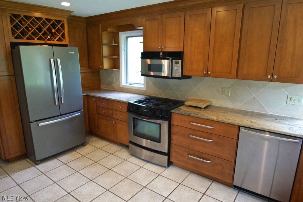 29349 Bryce Road Cleveland, OH 44124 - Photo 9 of 25
