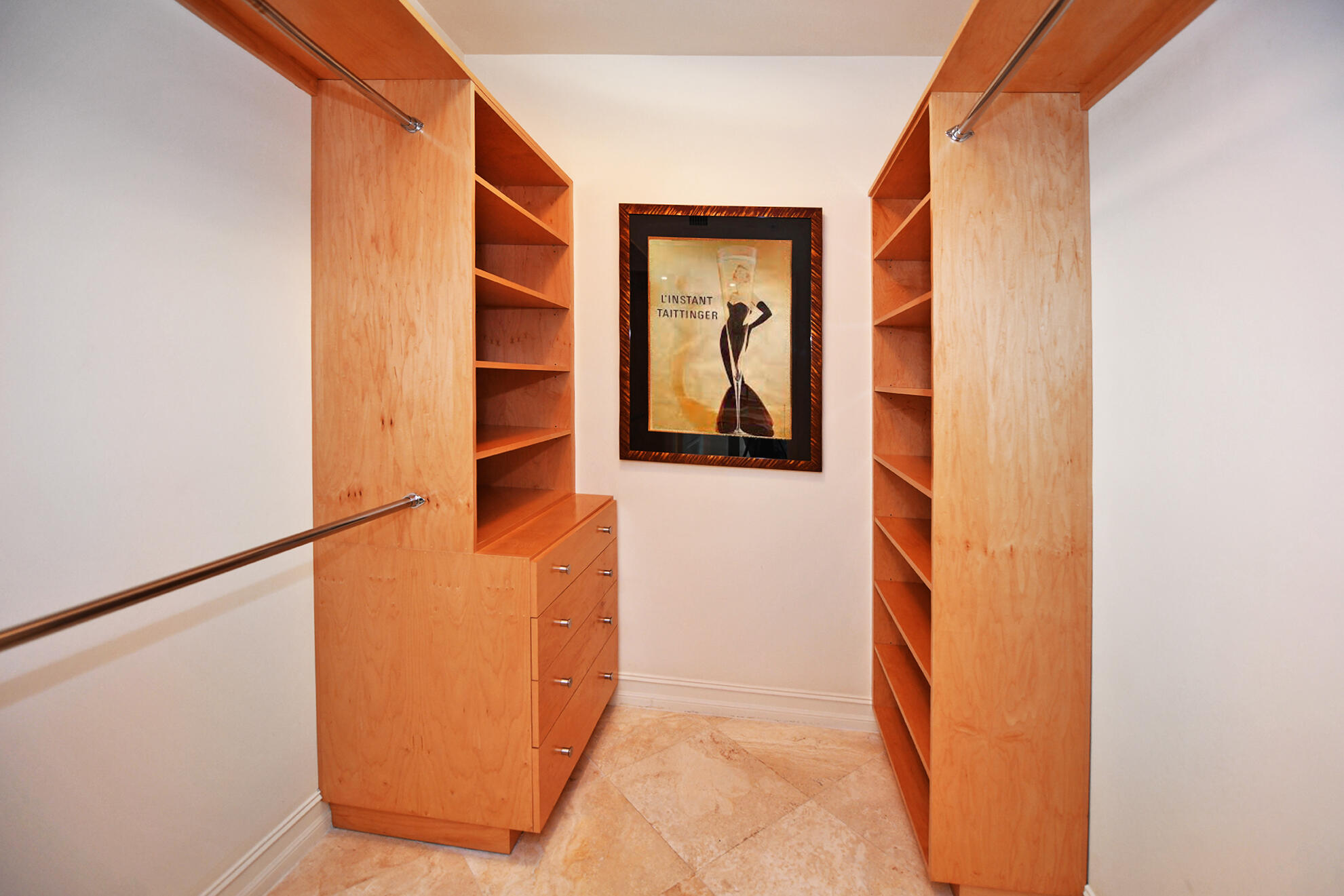 550 Southeast Mizner Boulevard, Unit B206 Boca Raton, FL 33432 - Photo 17 of 37 Custom Closet