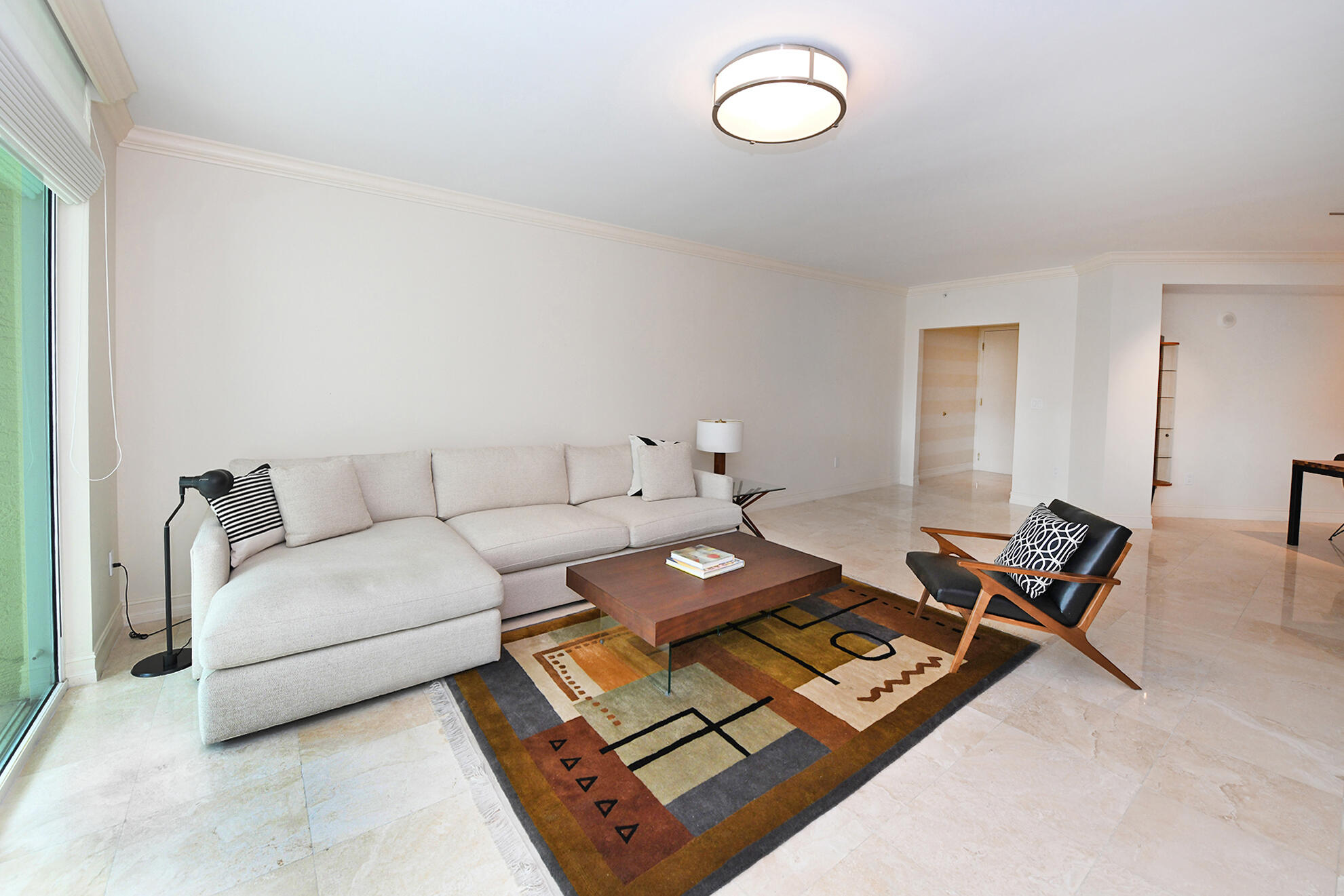 550 Southeast Mizner Boulevard, Unit B206 Boca Raton, FL 33432 - Photo 4 of 37 Living Area
