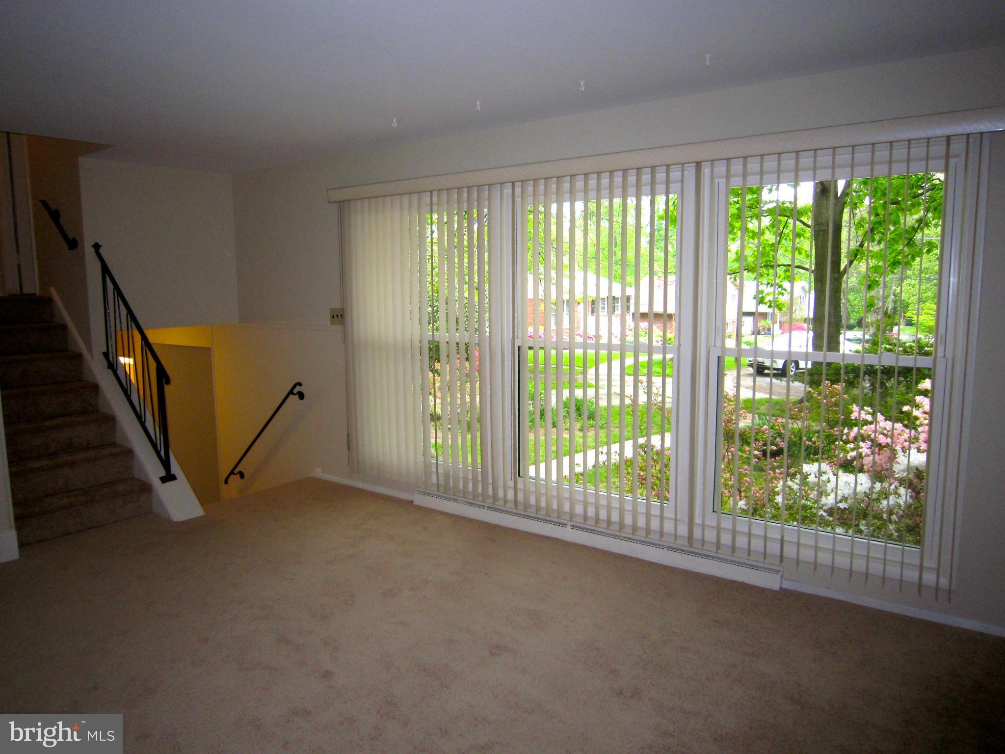 4406 Emden Street Silver Spring, MD 20906 - Photo 9 of 24 Living Room