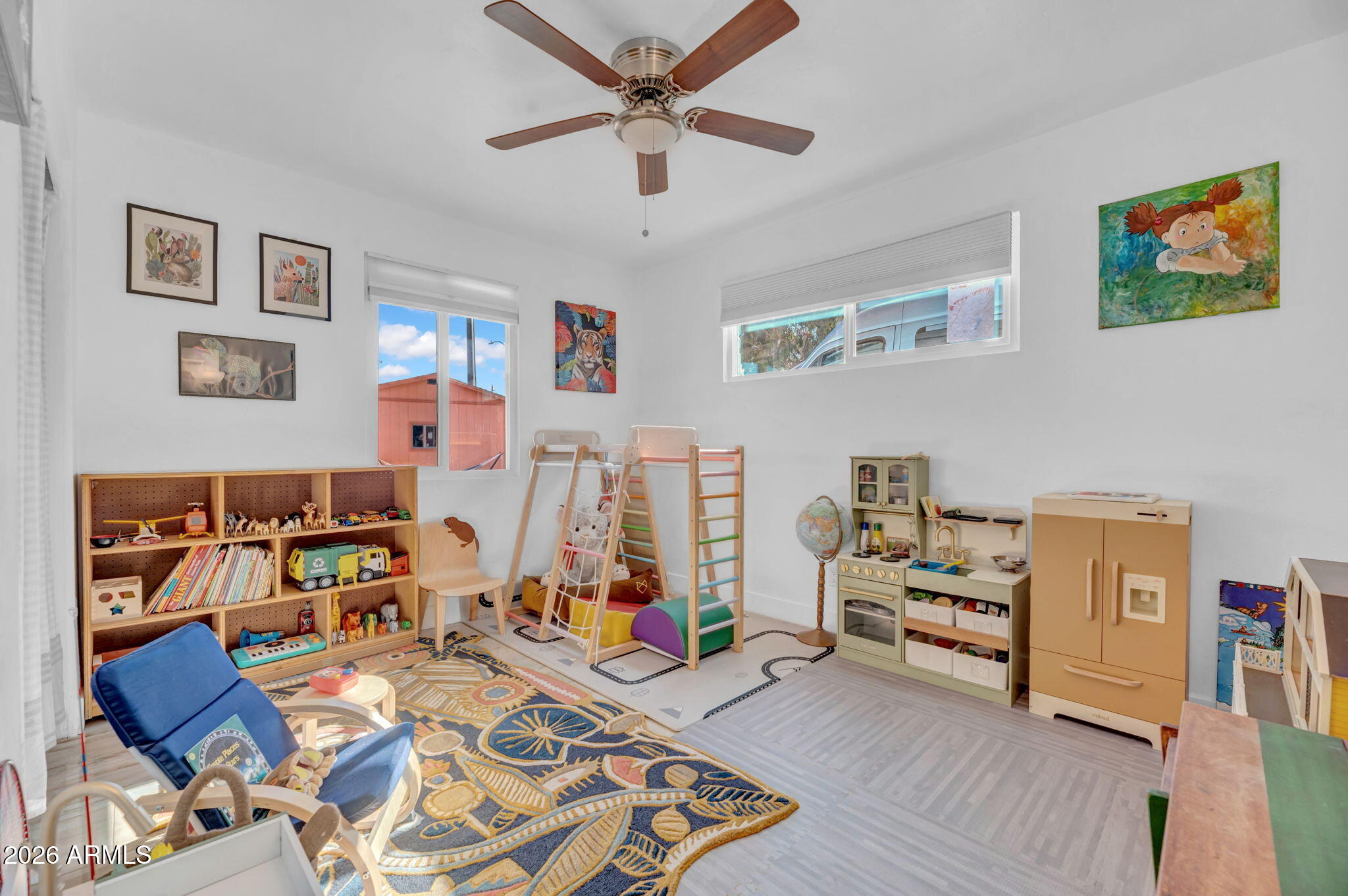 413 West Caron Street Phoenix, AZ 85021 - Photo 7 of 23