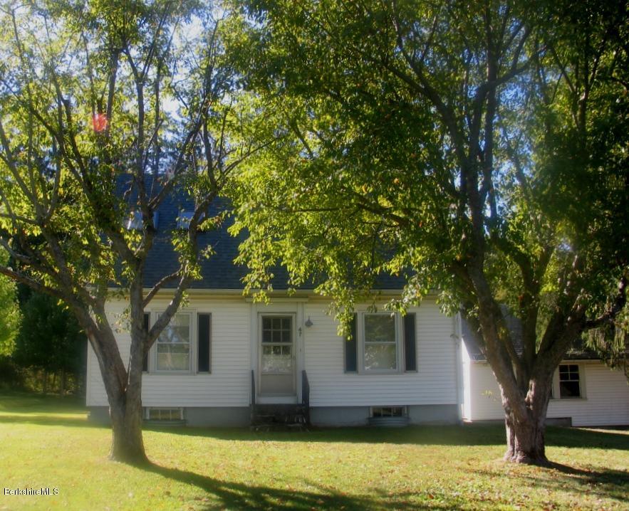 47 Stratton Road Williamstown, MA 01267 - Photo 1 of 12 47 Stratton Road 2