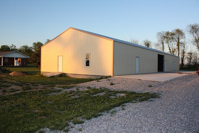 Brand new 100x40 barn with concrete floor.