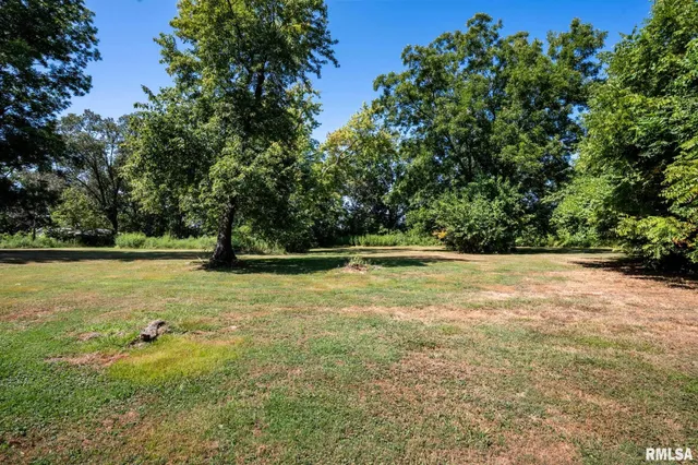 $85,000 | 840 Highway 145, Harrisburg, IL 62946