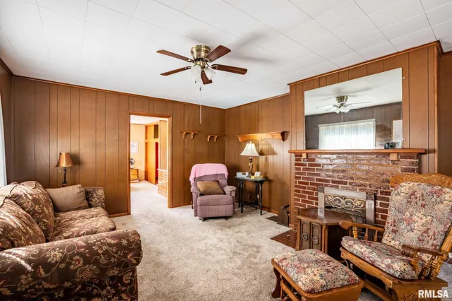 $85,000 | 840 Highway 145, Harrisburg, IL 62946