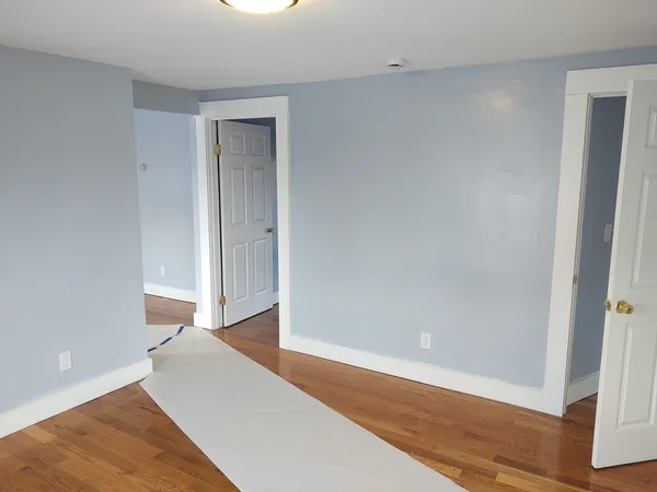 $2,300 | 96 Pleasant Street, Unit 2, Marlborough, MA 01752