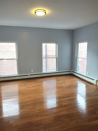 $2,300 | 96 Pleasant Street, Unit 2, Marlborough, MA 01752