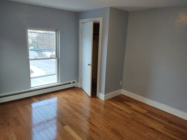 $2,300 | 96 Pleasant Street, Unit 2, Marlborough, MA 01752