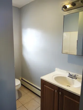 $2,300 | 96 Pleasant Street, Unit 2, Marlborough, MA 01752