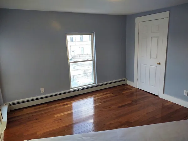 $2,300 | 96 Pleasant Street, Unit 2, Marlborough, MA 01752