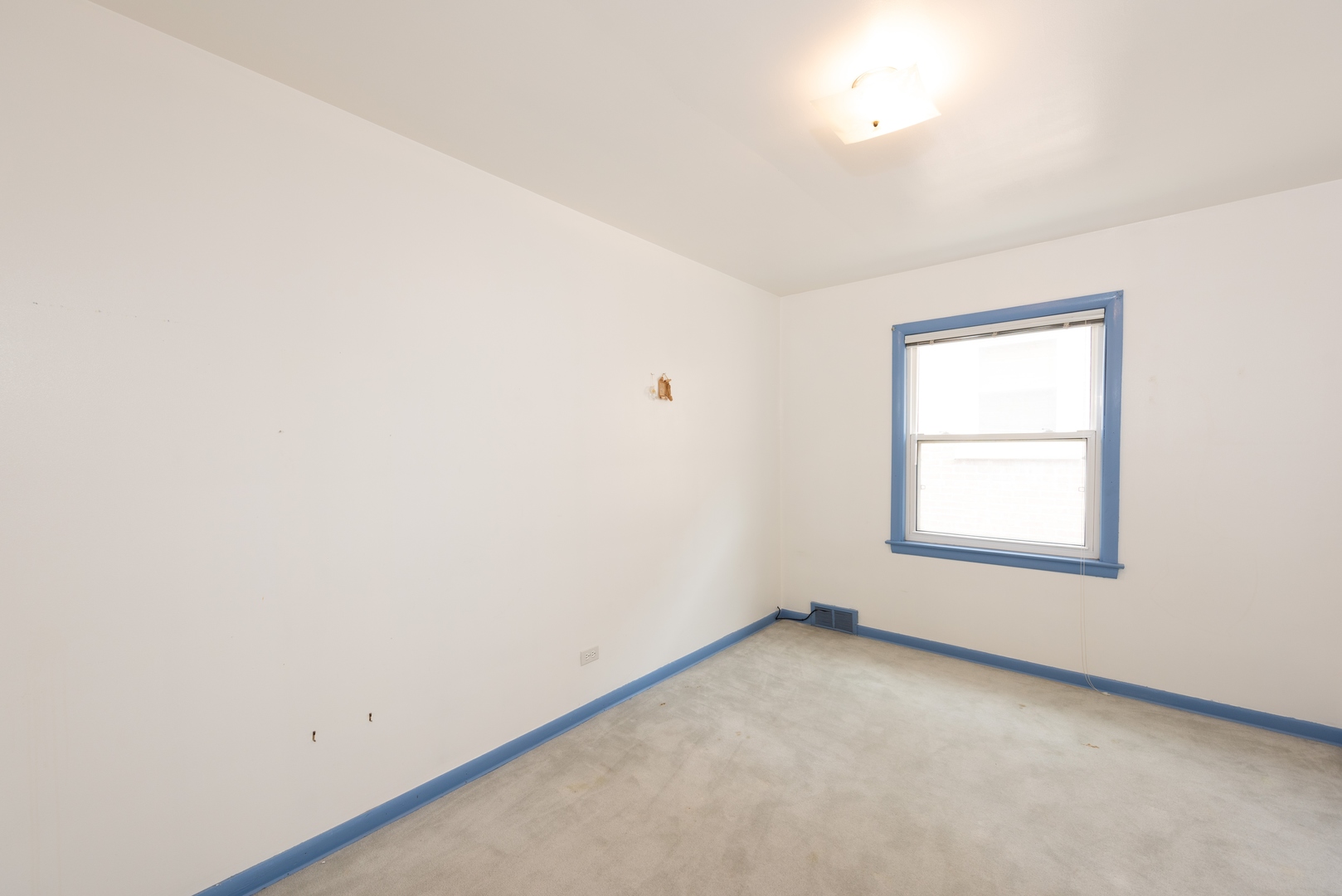 6134 North Keystone Avenue Chicago, IL 60646 - Photo 6 of 15