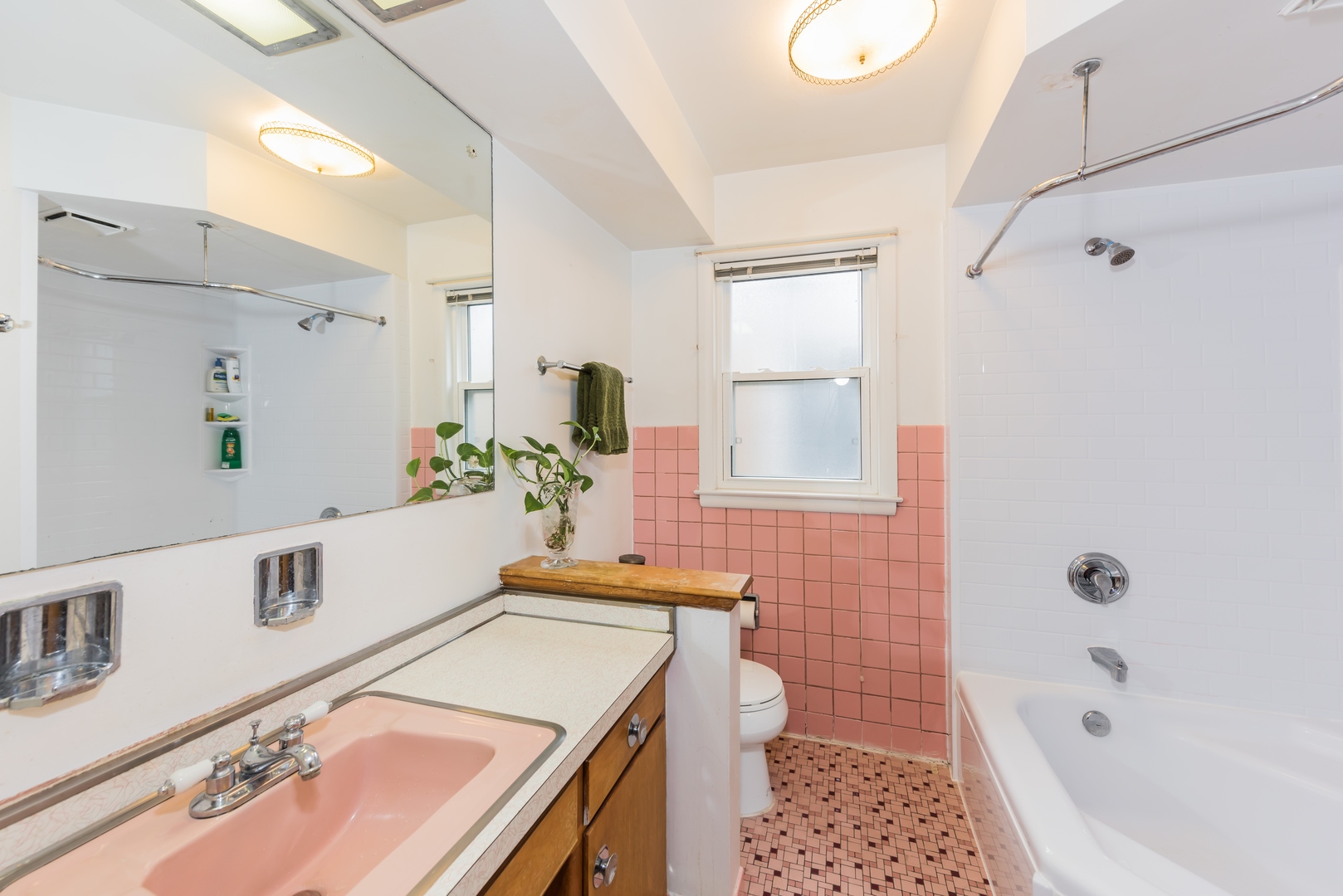 6134 North Keystone Avenue Chicago, IL 60646 - Photo 9 of 15
