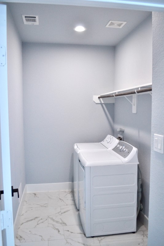 1839 Dewalt Street Houston, TX 77088 - Photo 6 of 19 Laundary room in the second floor