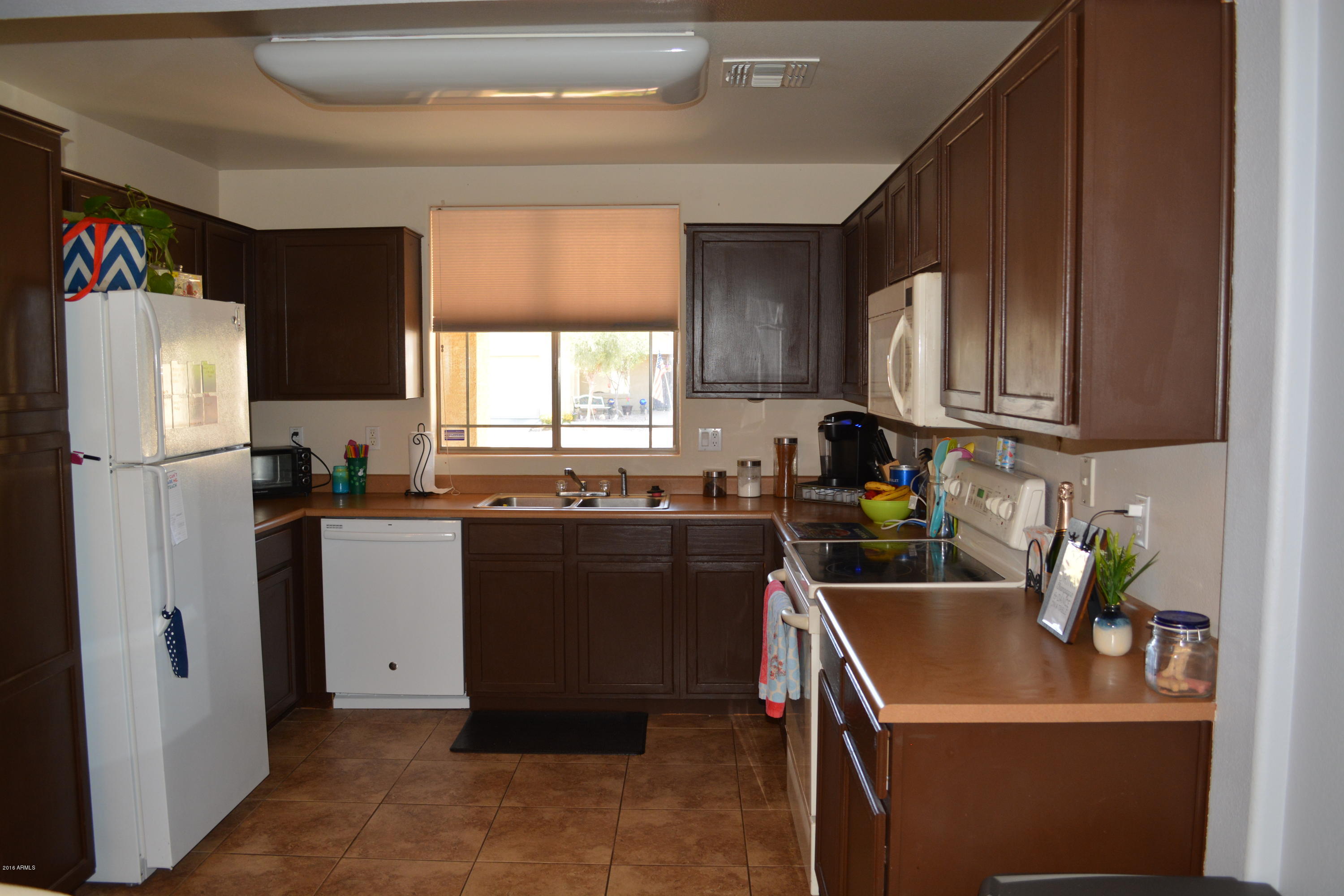 17616 West Boca Raton Road Surprise, AZ 85388 - Photo 15 of 37 DSC_0027
