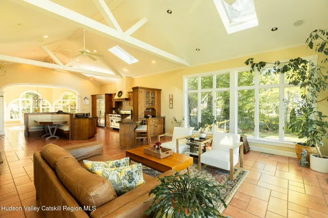 $2,100,000 | 20 Ferry Street, Saugerties, NY 12477