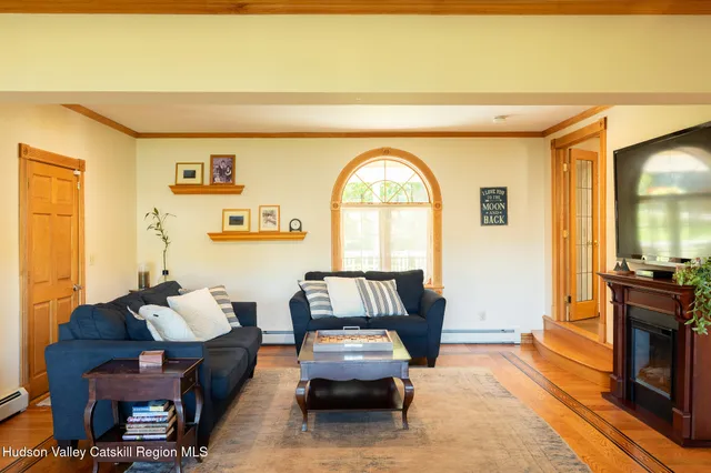 $2,100,000 | 20 Ferry Street, Saugerties, NY 12477