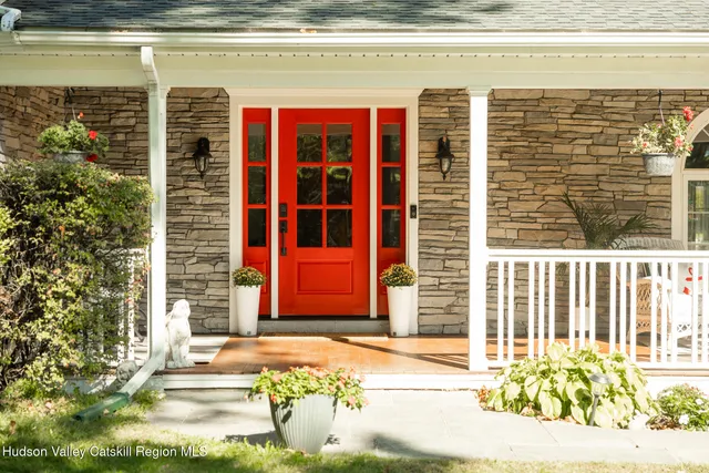 $2,100,000 | 20 Ferry Street, Saugerties, NY 12477