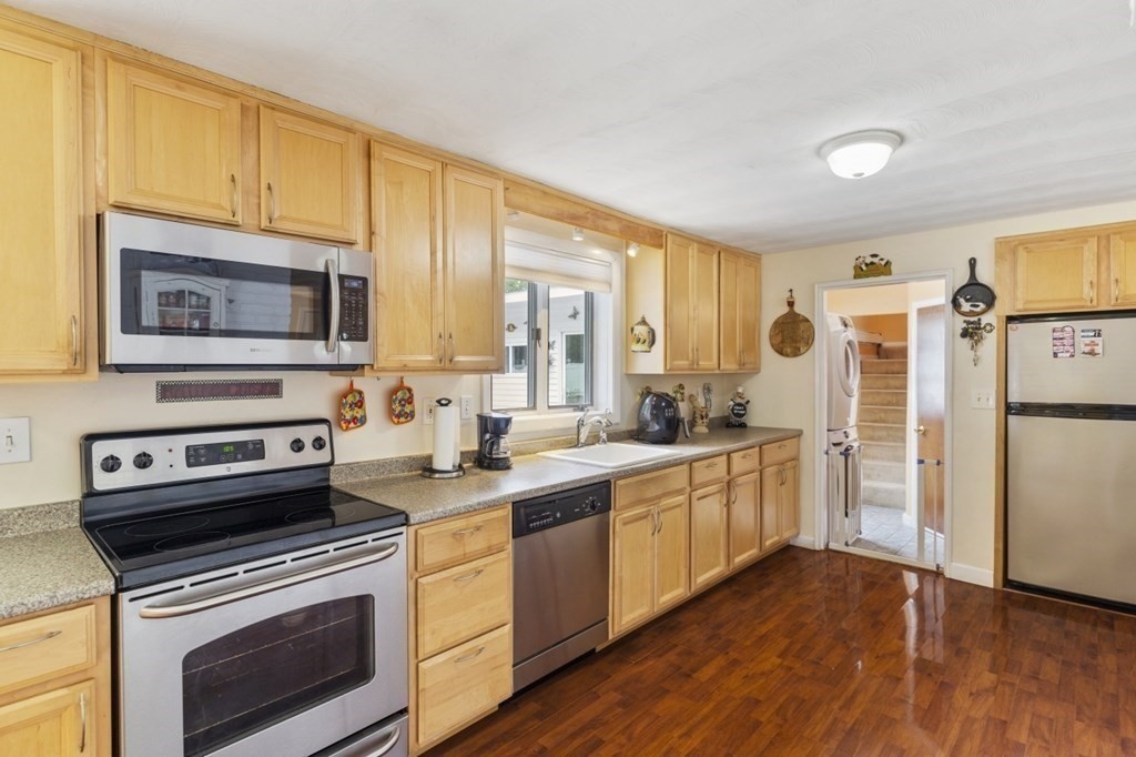 7 Cody Road Framingham, MA 01701 - Photo 15 of 42 Gallery Image 15