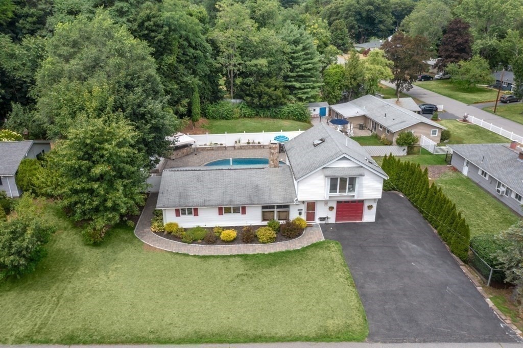 7 Cody Road Framingham, MA 01701 - Photo 5 of 42 Gallery Image 5