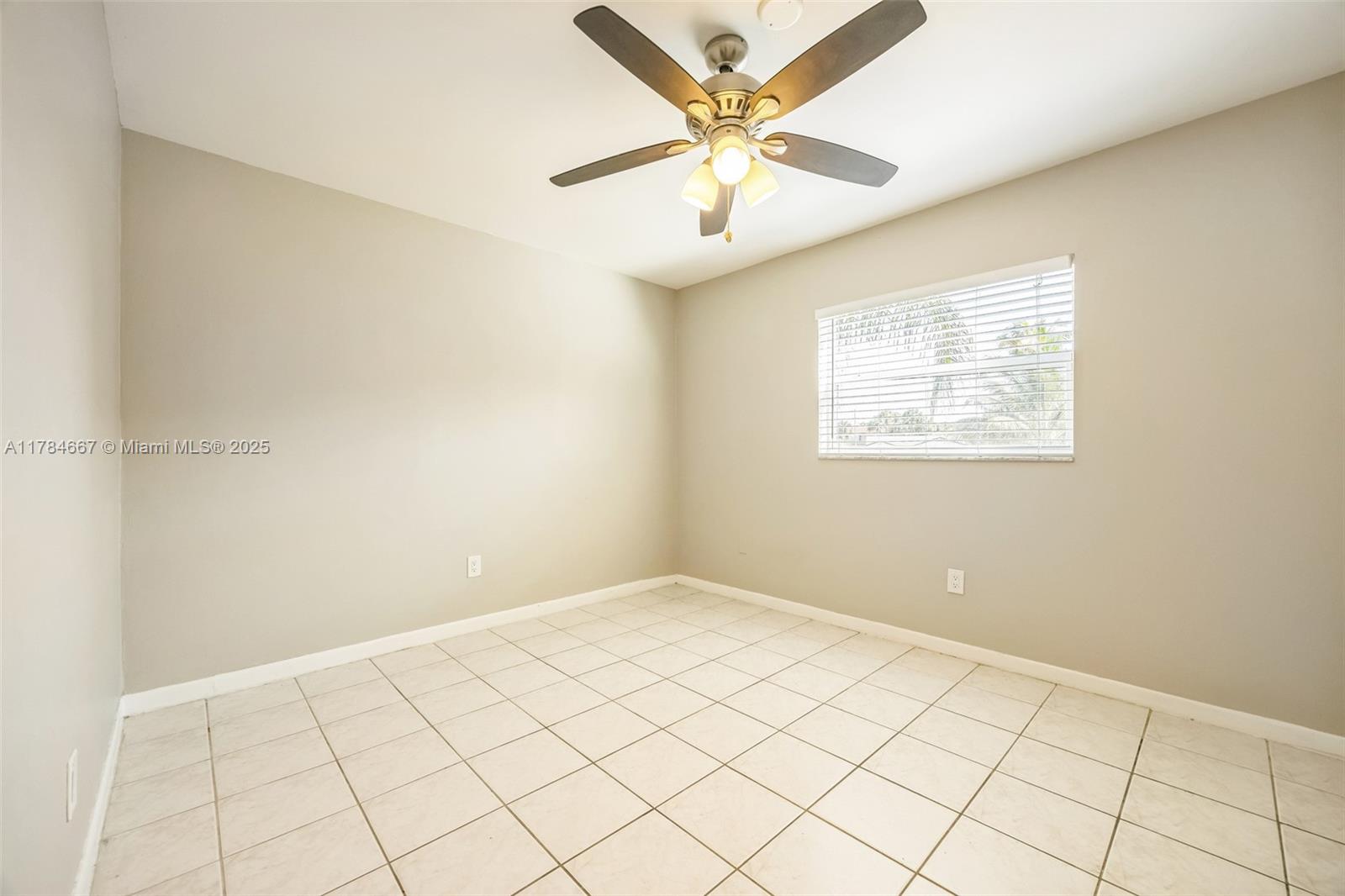 22188 Southwest 59th Avenue Boca Raton, FL 33428 - Photo 12 of 16