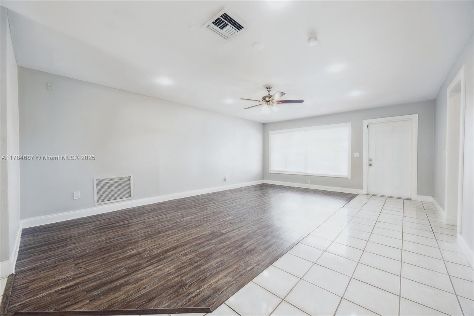 22188 Southwest 59th Avenue Boca Raton, FL 33428 - Photo 3 of 16