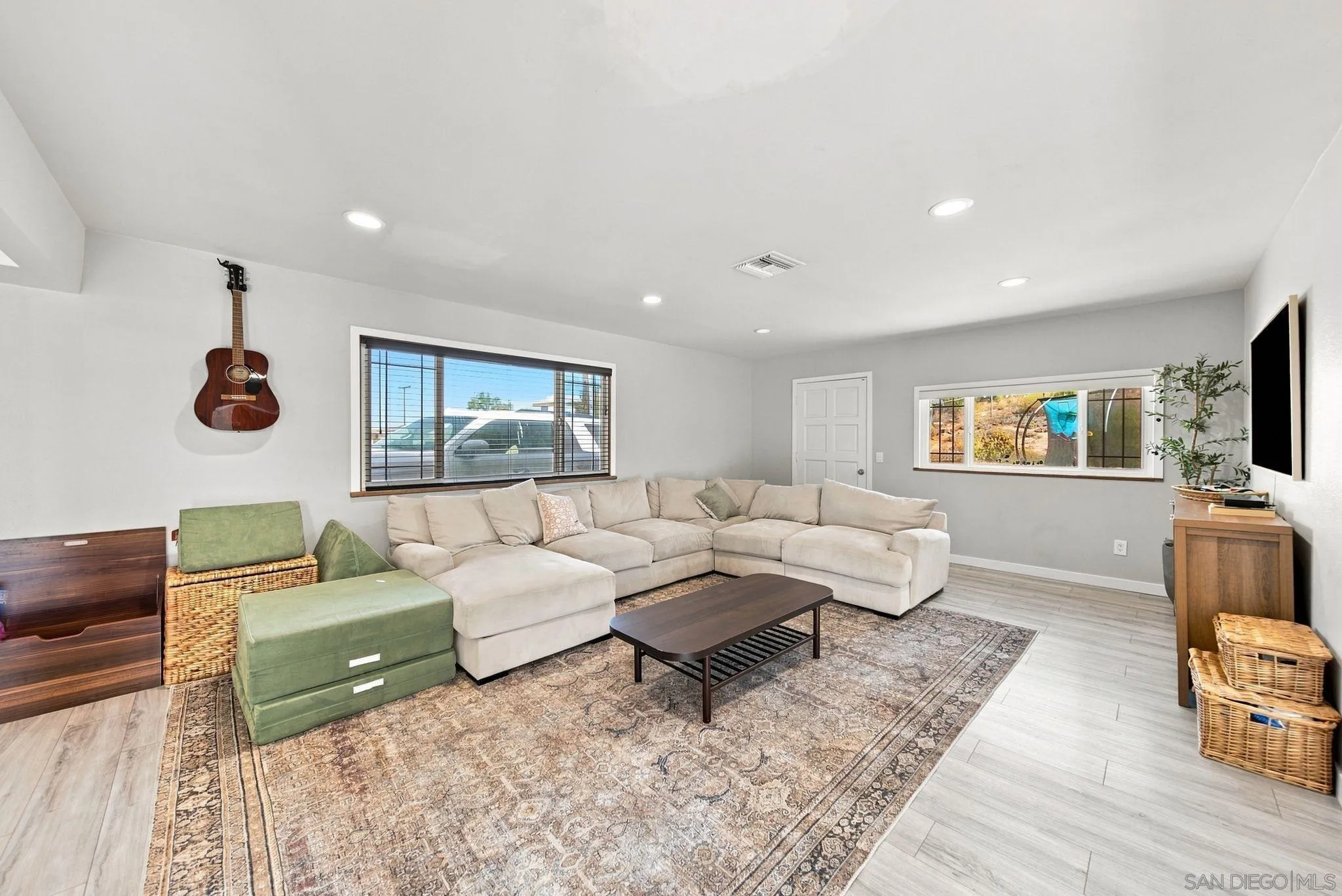 13749 Ridge Hill Road El Cajon, CA 92021 - Photo 10 of 41 Gallery Image 10