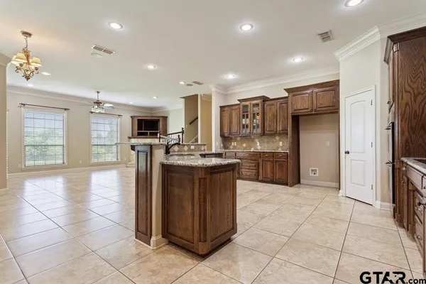 $3,495 | 15233 Wagon Wheel Circle, Chandler, TX 75758