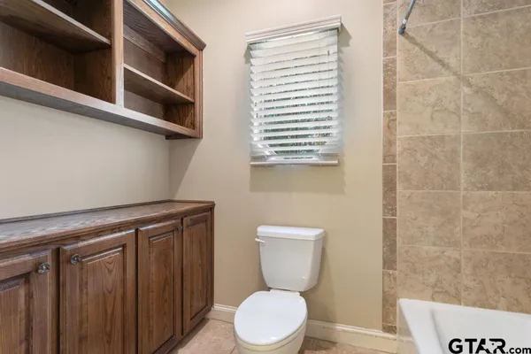 $3,495 | 15233 Wagon Wheel Circle, Chandler, TX 75758