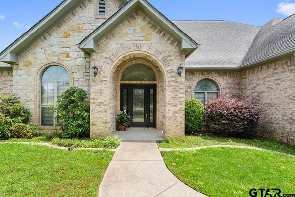 $3,495 | 15233 Wagon Wheel Circle, Chandler, TX 75758