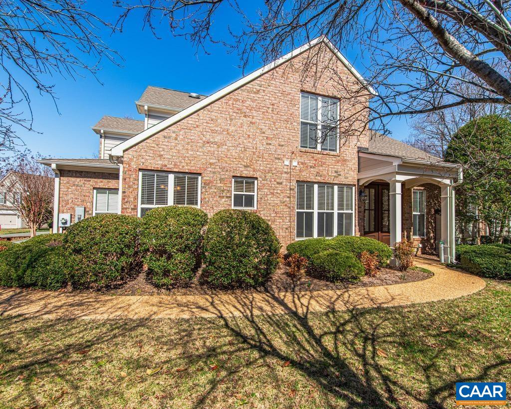 1315 Gate Post Lane Charlottesville, VA 22901 - Photo 1 of 37 Entrance