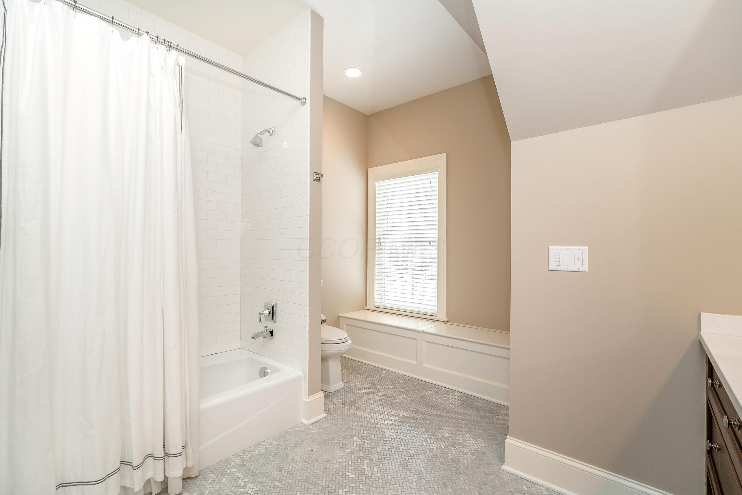 780 Home Road Delaware, OH 43015 - Photo 77 of 130 Second Floor Bedroom 3 Full Bathroom