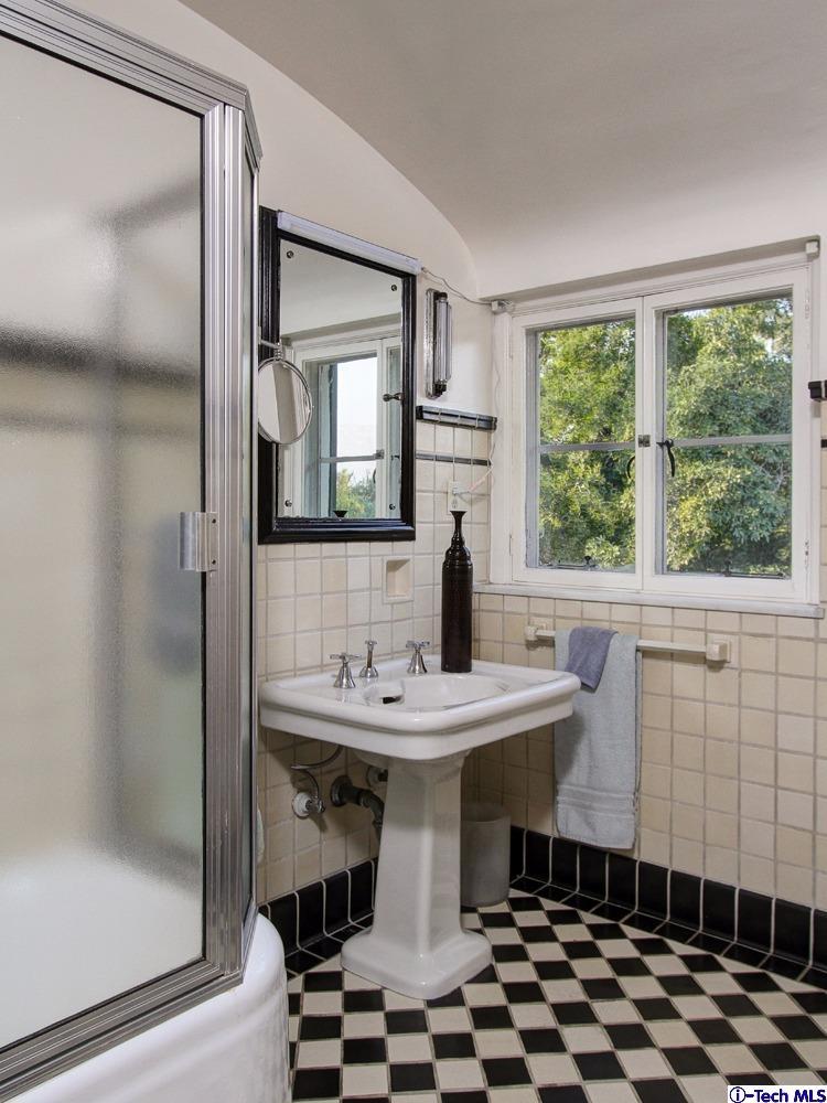 488 South San Rafael Avenue Pasadena, CA 91105 - Photo 48 of 80 Additional Photo