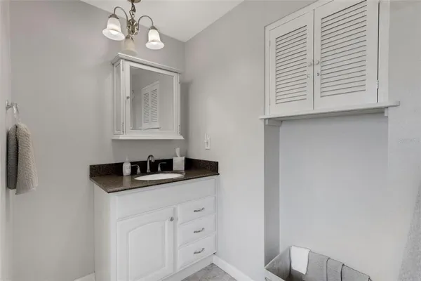 $438,900 | 3174 Regatta Circle, Sarasota, FL 34231