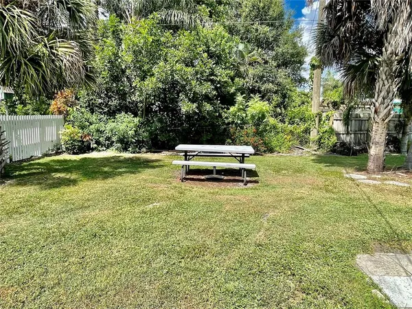 $438,900 | 3174 Regatta Circle, Sarasota, FL 34231