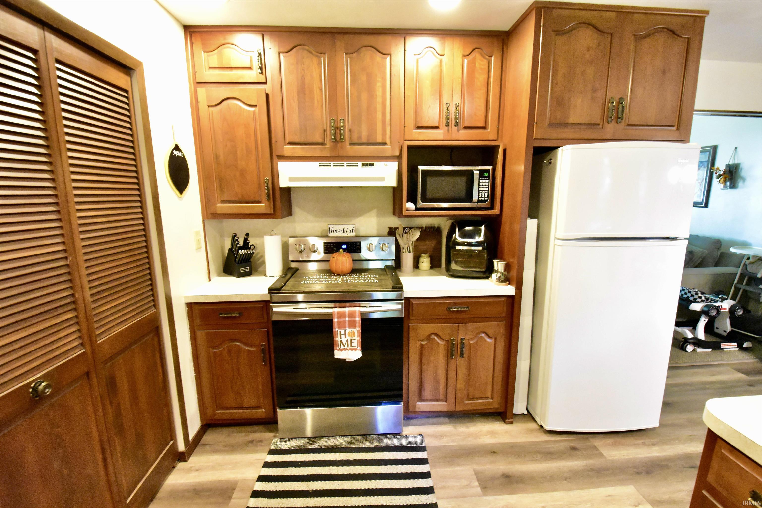 17 North Delphi Road Rossville, IN 46065 - Photo 8 of 22