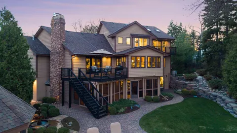 $1,650,000 | 12030 28th Avenue North, Plymouth, MN 55441