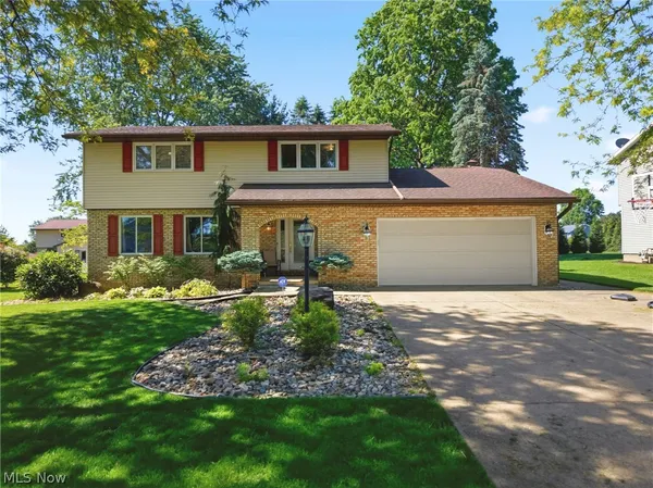 $365,000 | 2230 Vixen Street Northwest, North Canton, OH 44720