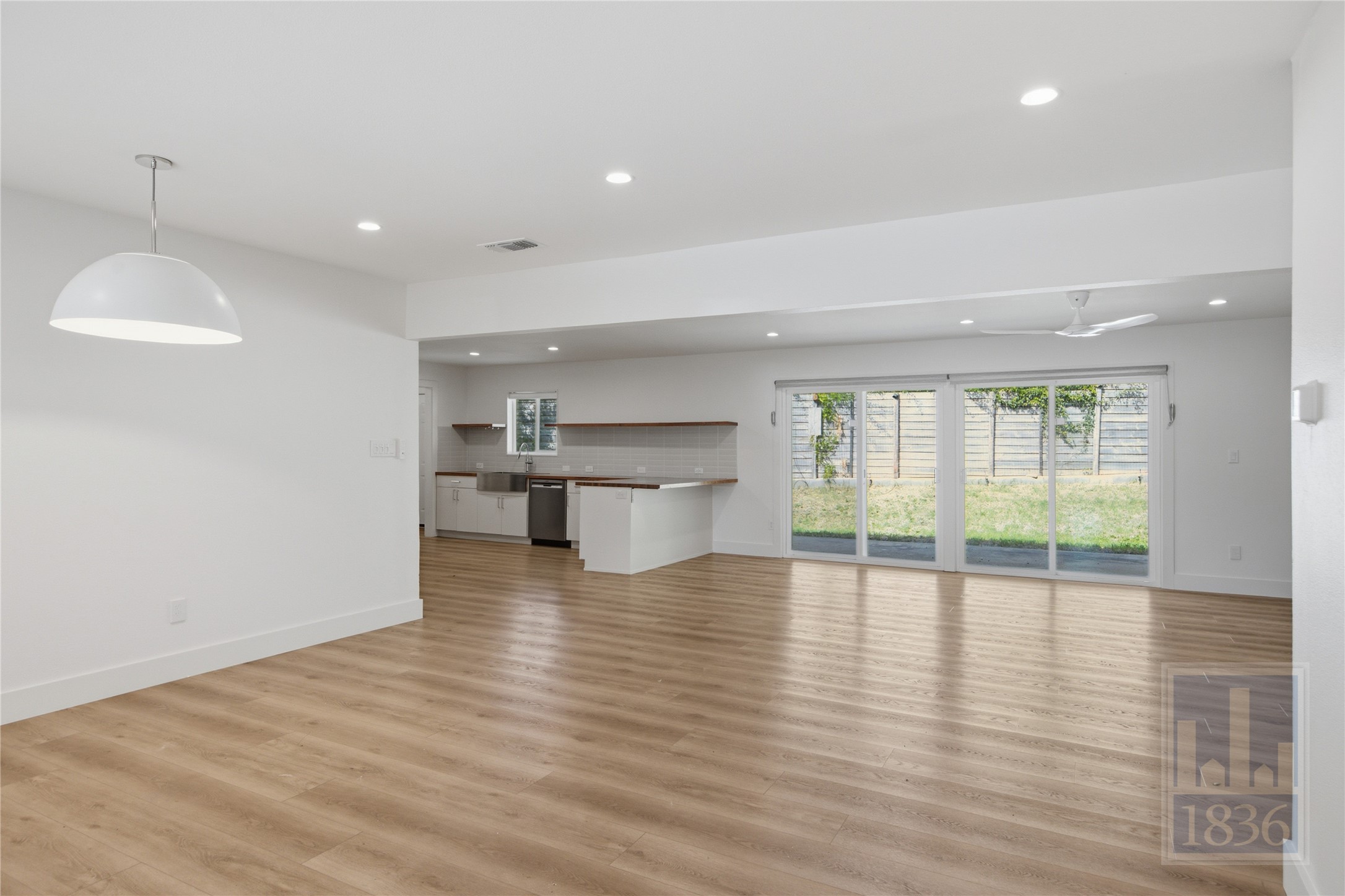 2703 Burleson Road Austin, TX 78741 - Photo 4 of 34