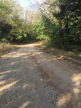 $20,000 | 21 Cedar Crest Drive, Mound City, KS 66056