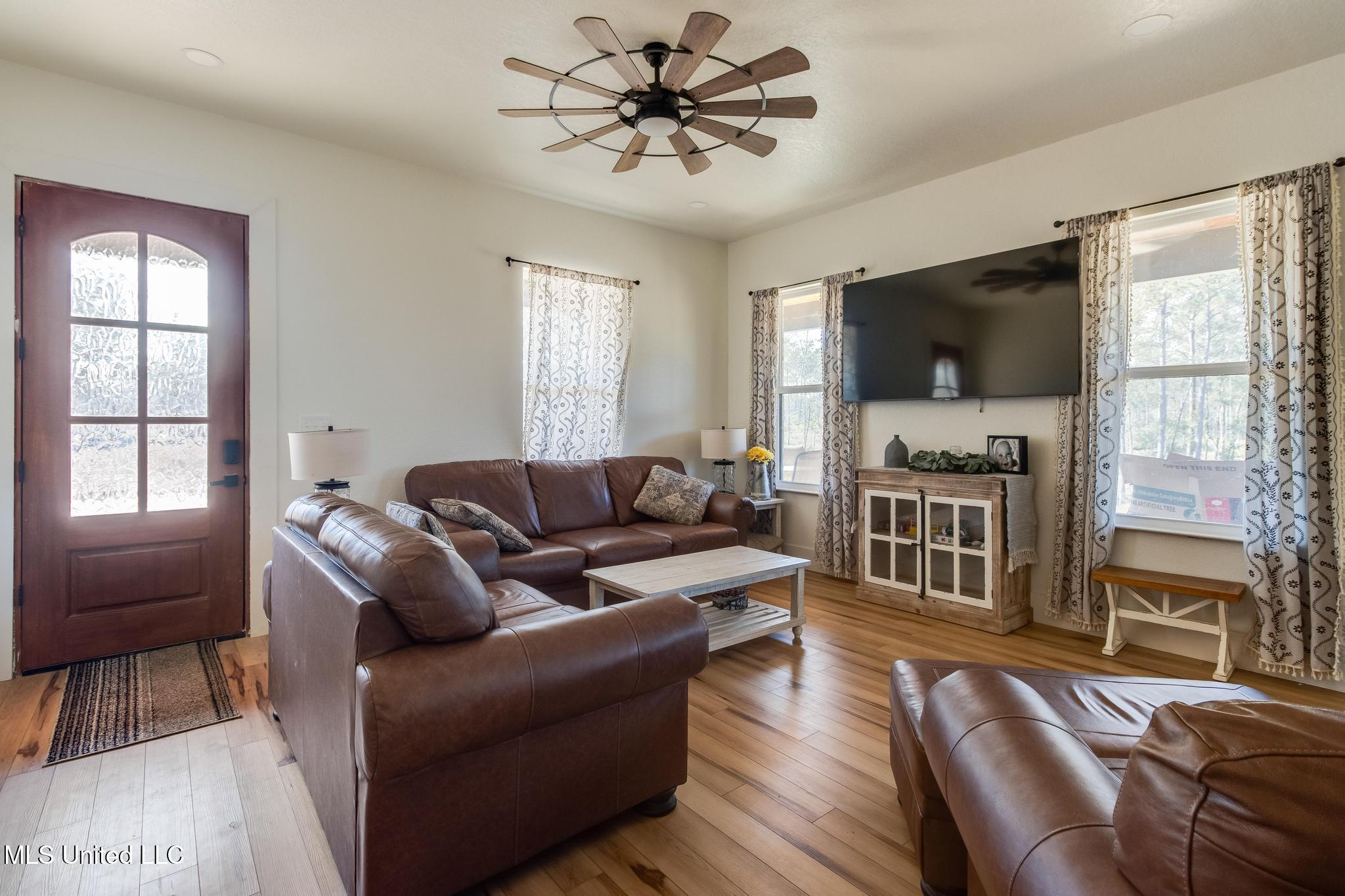 26990 Wilson Cemetery Road Vancleave, MS 39565 - Photo 8 of 26 IMG_2207