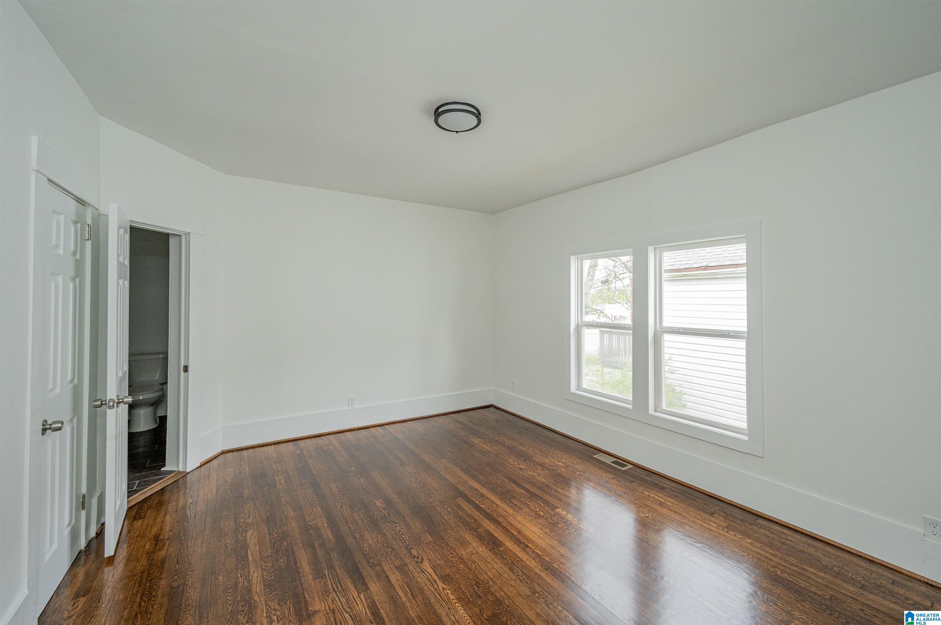 932 Valley Rd Place Birmingham, AL 35208 - Photo 19 of 32