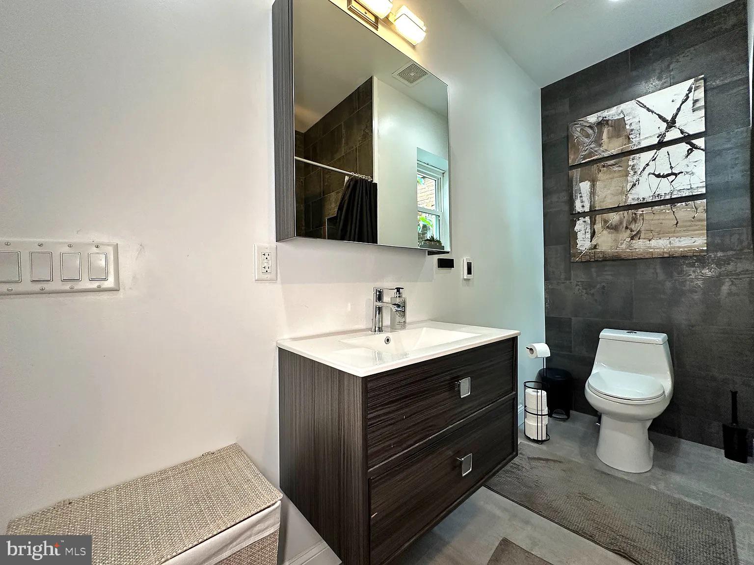 2605 South 17th Street Philadelphia, PA 19145 - Photo 23 of 30