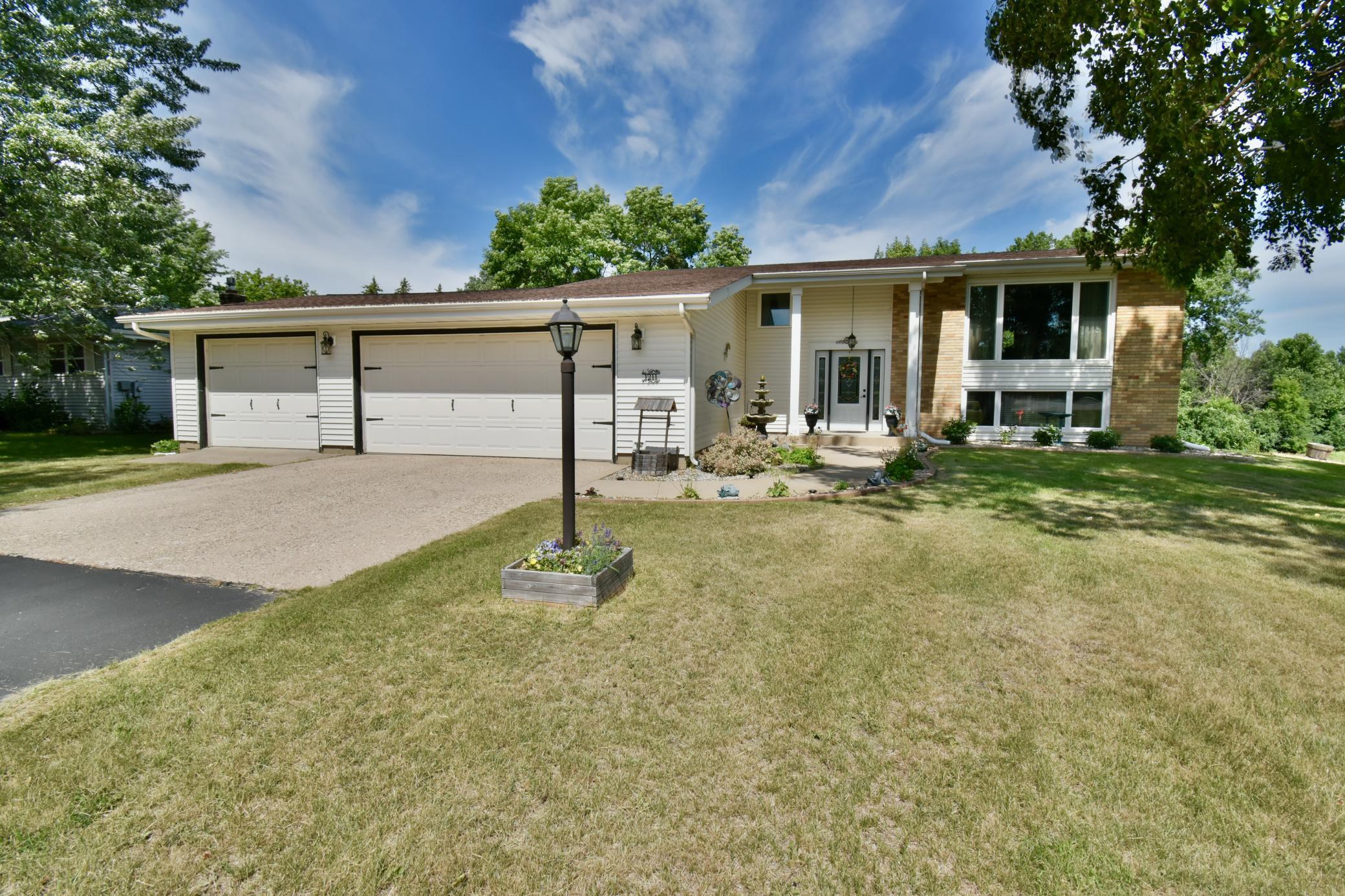 1211 Ridgeview Terrace Northeast Alexandria, MN 56308 - Photo 1 of 1 Gallery Image 1
