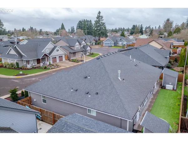$795,000 | 680 Northwest 11th Avenue, Canby, OR 97013