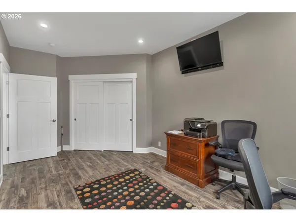 $795,000 | 680 Northwest 11th Avenue, Canby, OR 97013